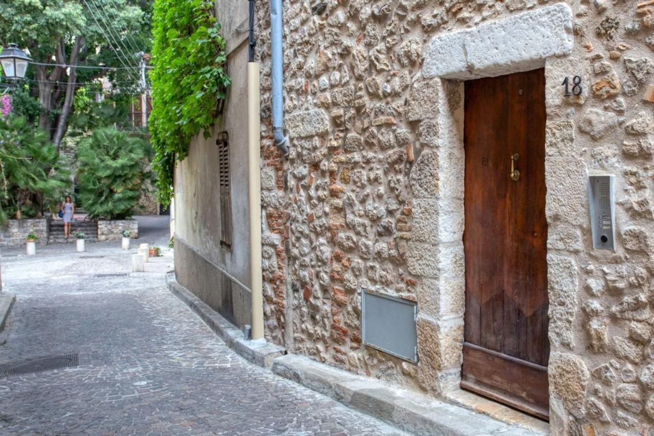 2-Star Apartment Close To Beaches And All Amenities Antibes Exterior foto